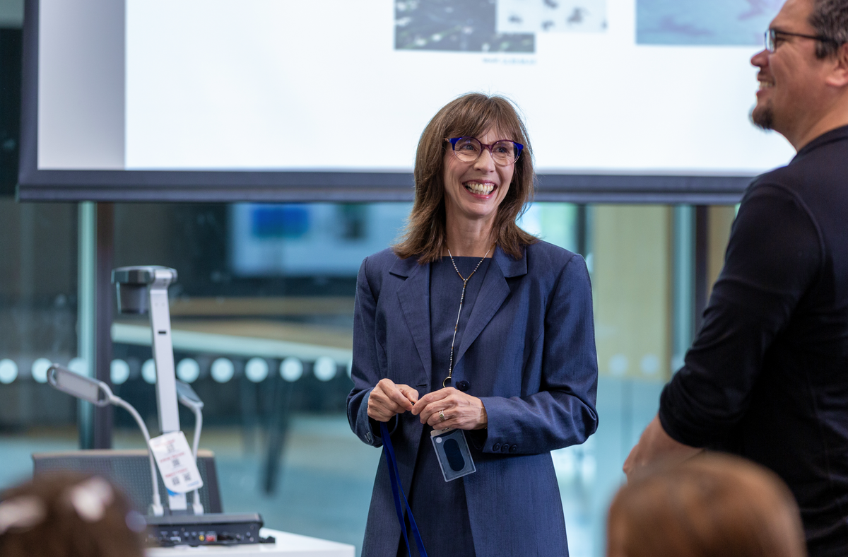 Marti J. Anderson running a consulting course